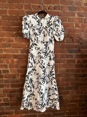 Zara White Maxi Dress with Black Botanical Print